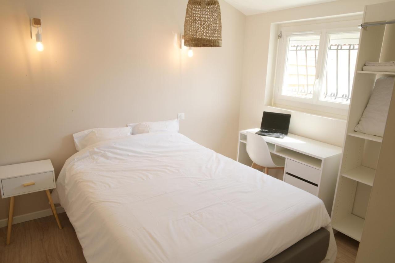 Apartmán T2 - 28M2 Avec Cour Et Stationnement, Wifi Et Linge Fournis Angoulême Exteriér fotografie