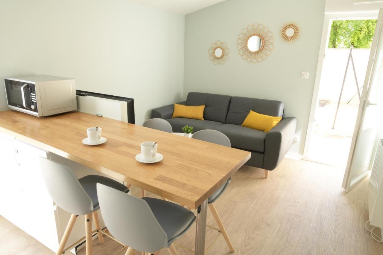 Apartmán T2 - 28M2 Avec Cour Et Stationnement, Wifi Et Linge Fournis Angoulême Exteriér fotografie